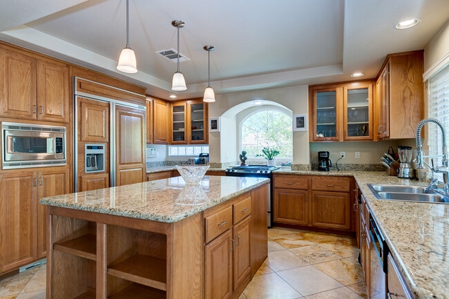 Building Photo - 7748 Jacaranda Hill Ct