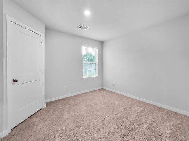 Building Photo - 10750 Red Flagstone Dr