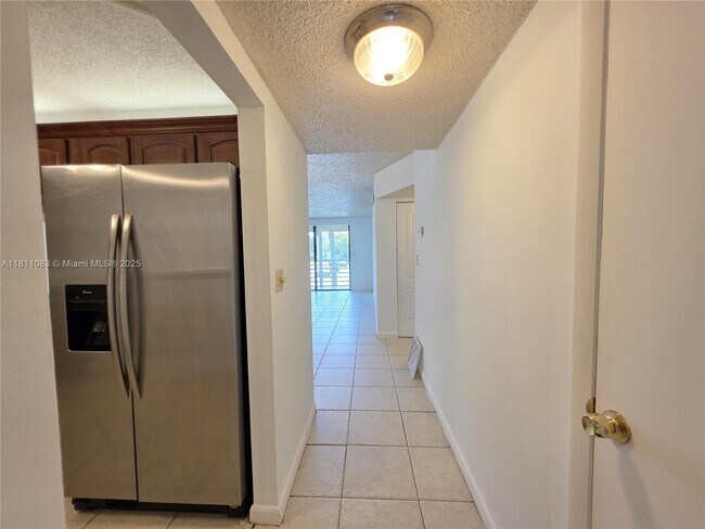 Building Photo - 1830 SW 81st Ave