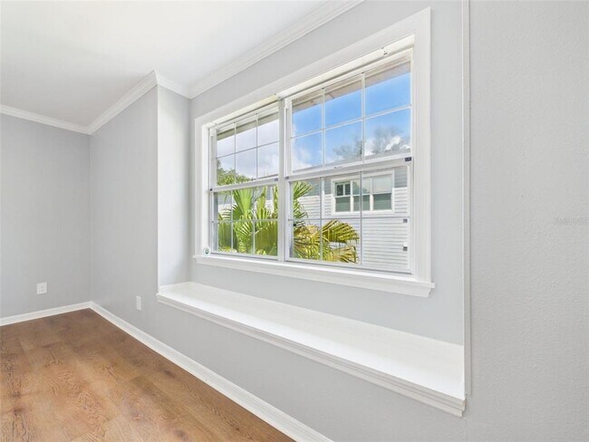 Building Photo - 2415 W Jetton Ave