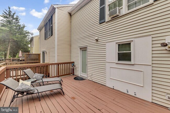 Building Photo - 7113 Latour Ct