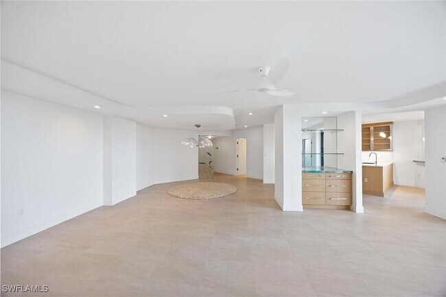 Building Photo - 6075 Pelican Bay Blvd