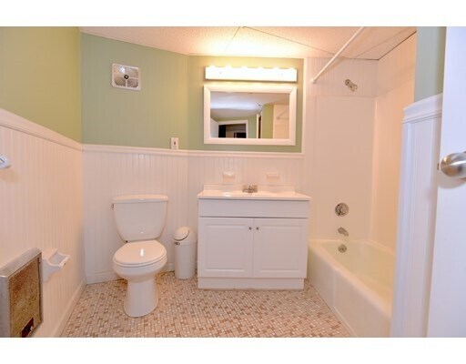 Building Photo - 152 Turner Rd