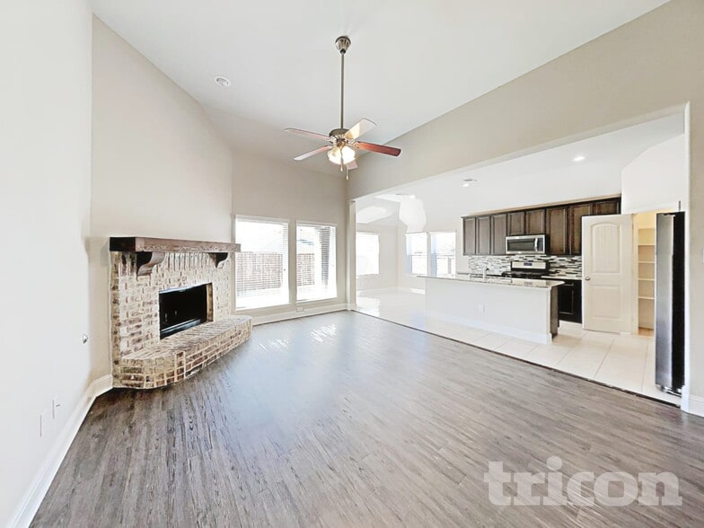 Building Photo - 513 Alice Ln