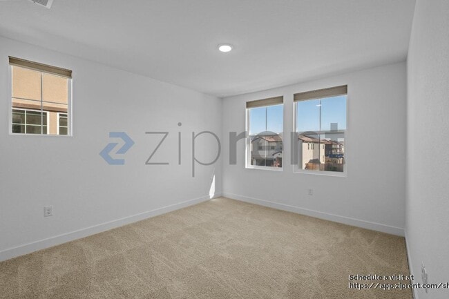 Building Photo - 15961 Mavericks Ln