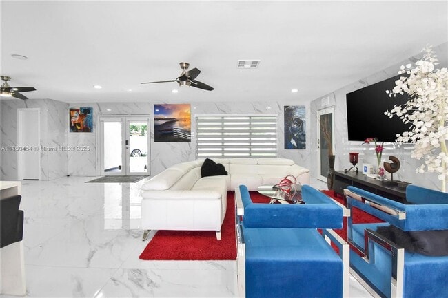 Building Photo - 18300 SW 48th St