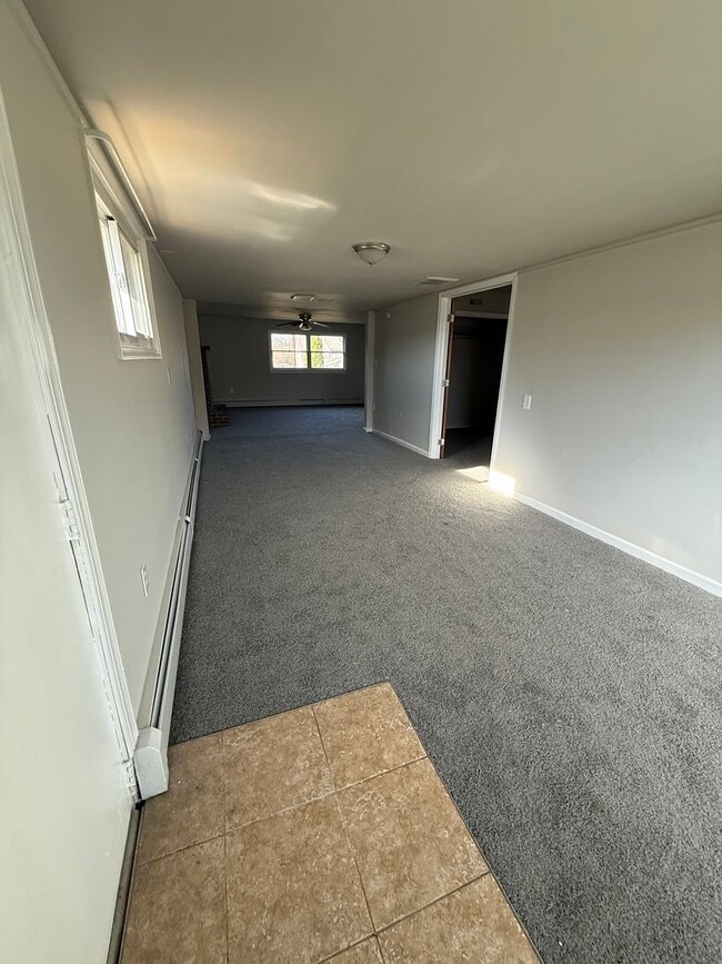 Building Photo - 5 bed / 2 Bath Neshaminy School District Single Family Home