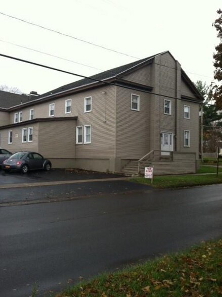 Building Photo - 49 Tappan St