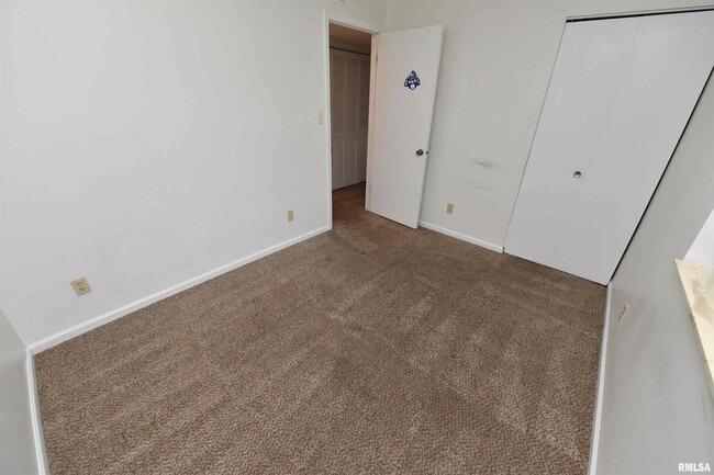 Building Photo - 5734 Autumn Ridge Ct