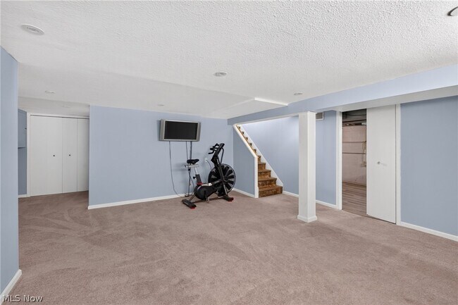 Building Photo - 19337 Telbir Ave