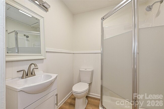 Building Photo - 300 E Hudson St