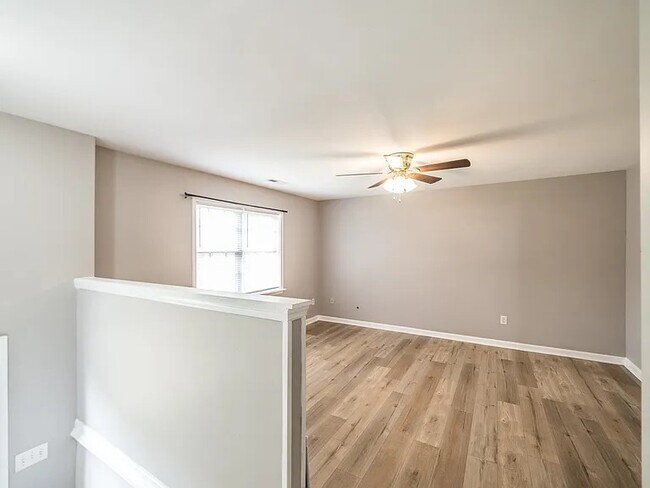 Building Photo - 3218 Uvalde Ln NW