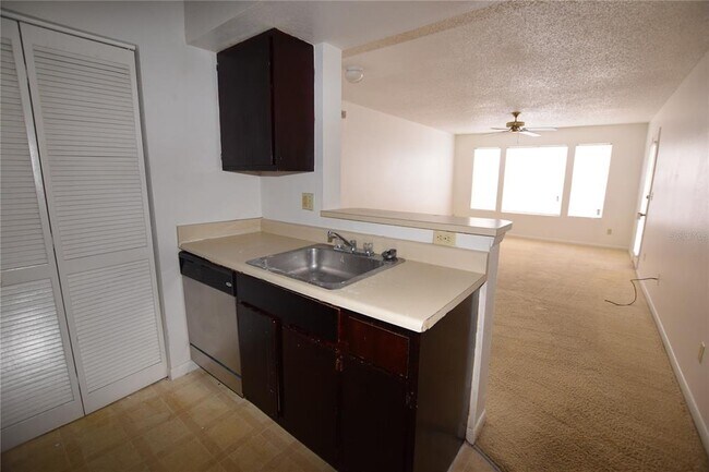 Building Photo - 11550 Westwood Blvd