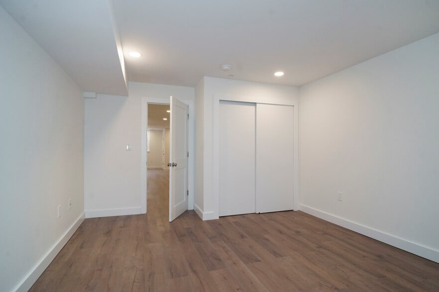 Bedroom 2 closet - 1919 N 5th St