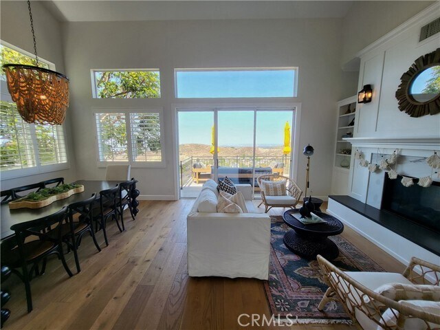 Building Photo - 6206 E Cliffway Dr