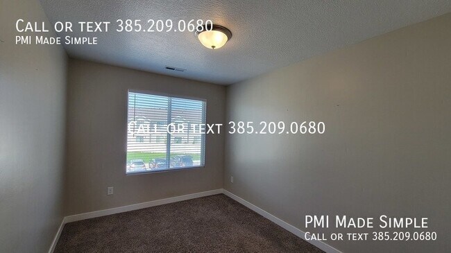 Building Photo - 328 Grassland Dr