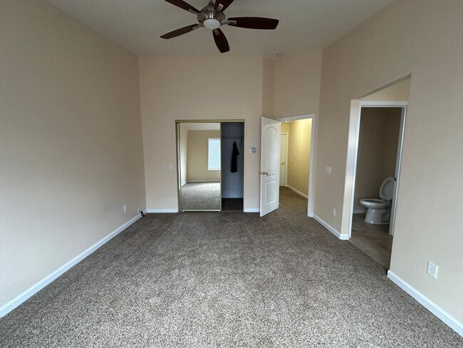 Building Photo - Country living in this single story 3 bedr...