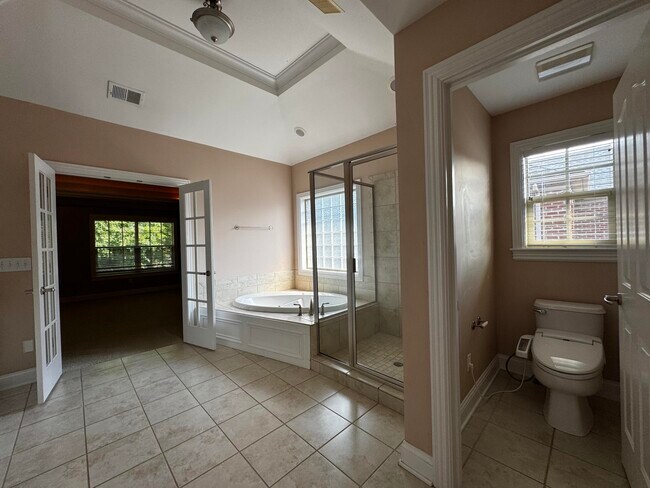 Building Photo - 3120 Hemingway Ln