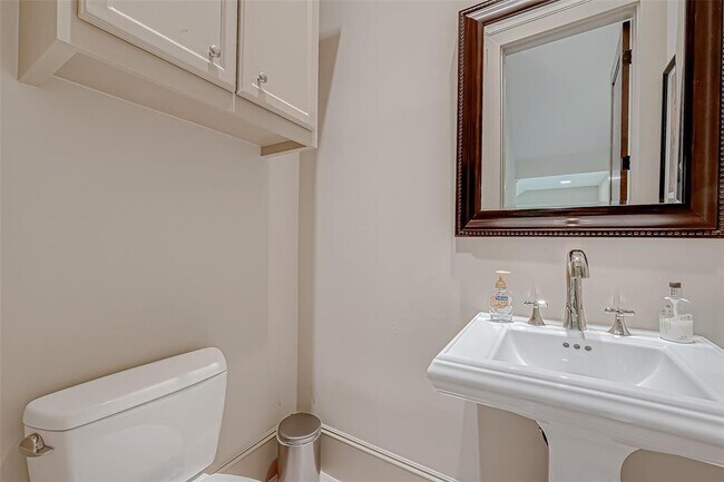Building Photo - 311 Calle Sevilla Pl