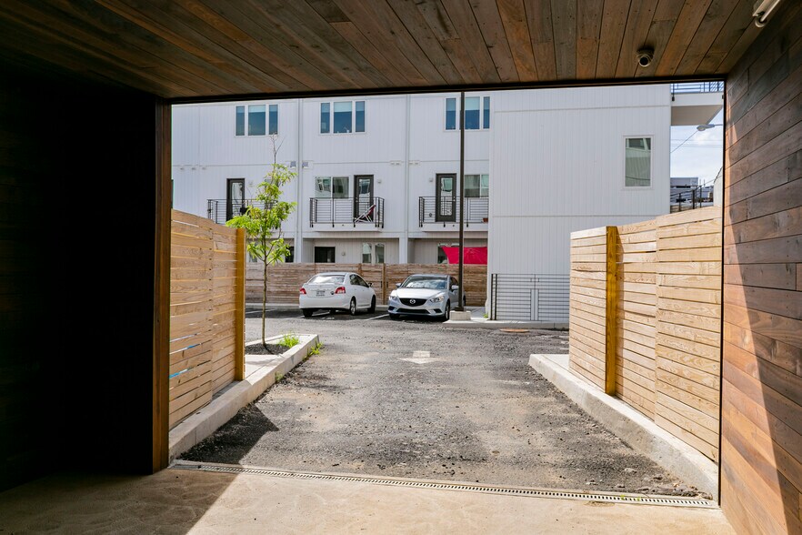 Building Photo - 1237 N 27th St