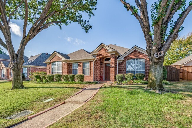 Primary Photo - Stunning 3 Bedroom in the Champion Streets...