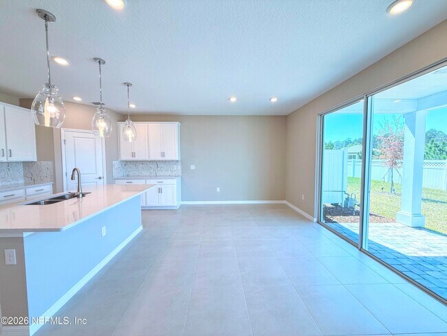 Building Photo - 312 Cherry Elm Dr