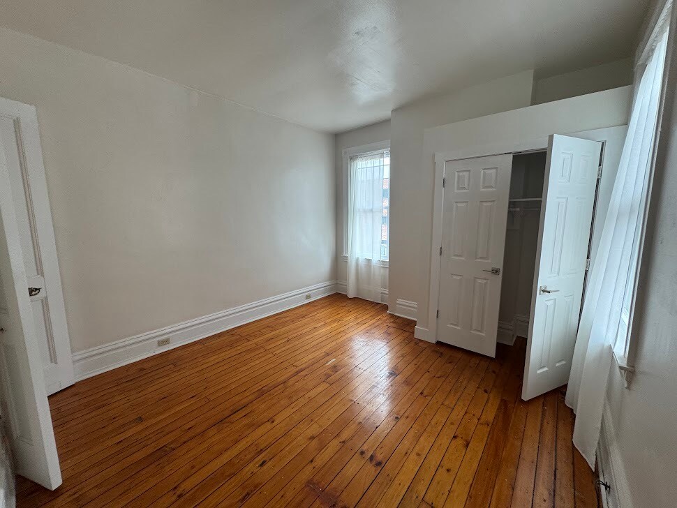 Building Photo - 5431 Howe St
