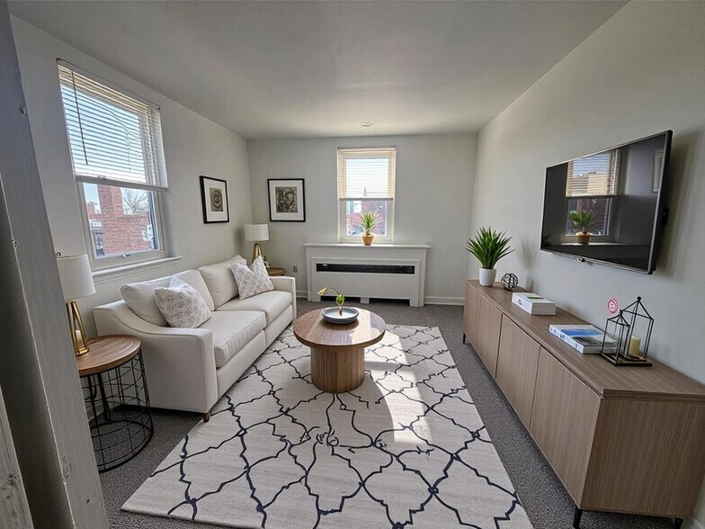 Building Photo - 4555 Bleigh Ave