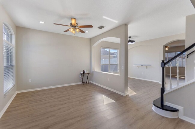 Building Photo - 29704 Eagle Station Dr