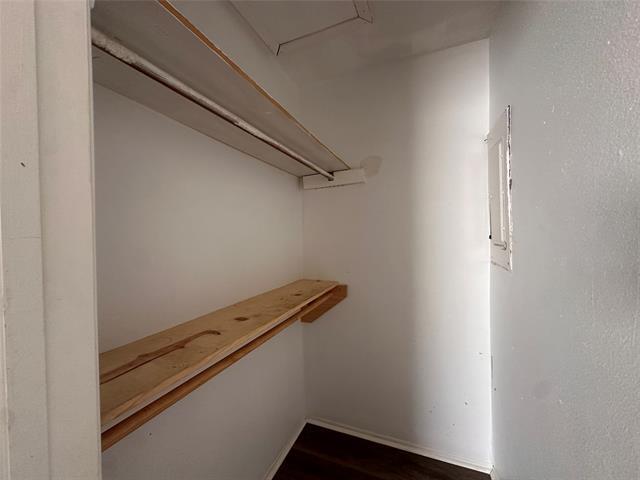 Building Photo - 1826 Spring Lake W