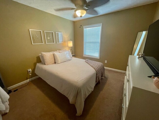 Building Photo - Asbury Hills Condominiums-2428 E. University,  Unit 103