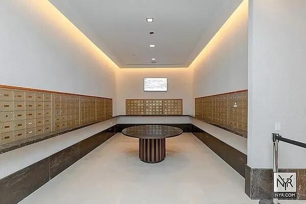 Building Photo - 20 West St