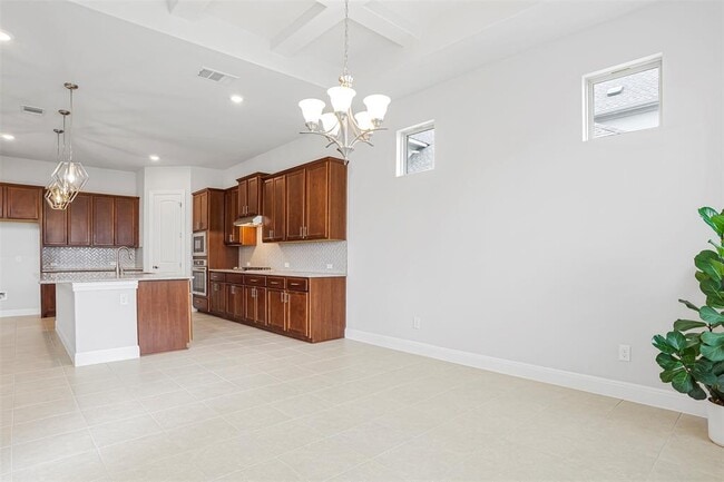 Building Photo - 728 Landing Ln