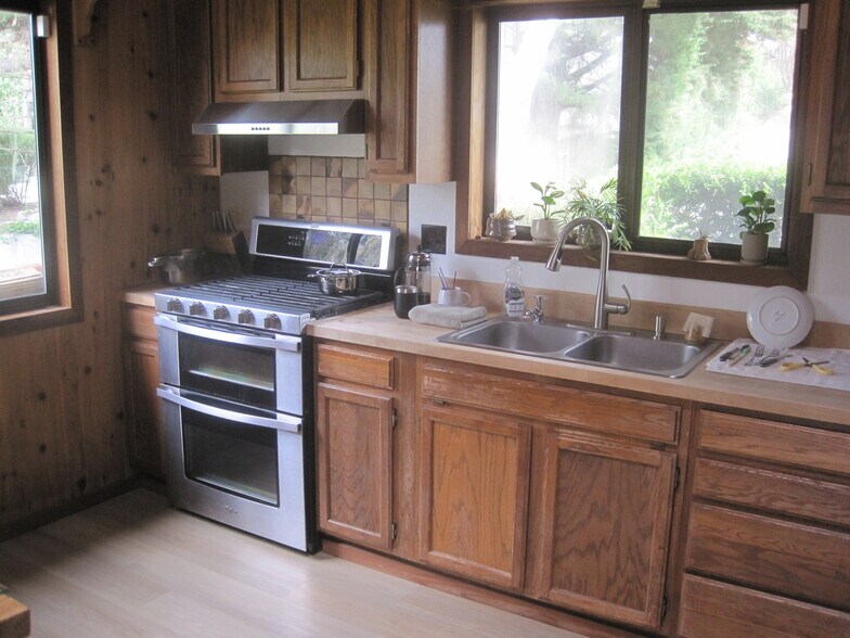Building Photo - 24656 Pescadero Rd