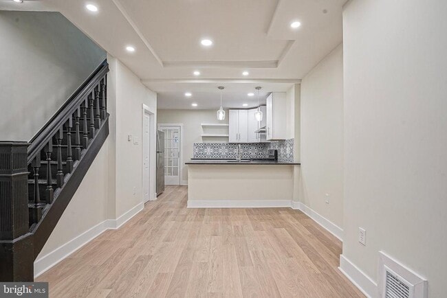 Building Photo - 3040 N Water St