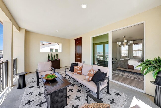 Building Photo - 2151 W Solo Wy