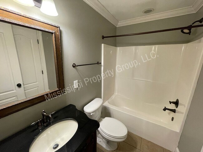 Building Photo - 3BR/3BA For Rent