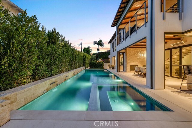 Building Photo - 427 Santa Ana Ave