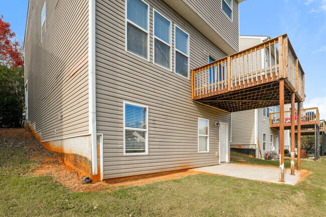 Building Photo - 411 Pondweed Dr