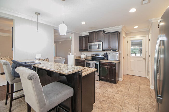 Building Photo - 1088 Jon Dr