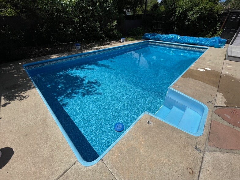 Primary Photo - 1991 Glen Garry Dr