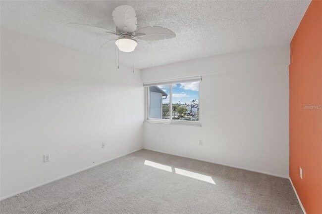 Building Photo - 14800 Walsingham Rd