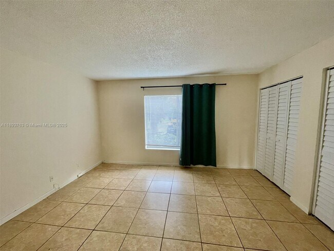 Building Photo - 815 Boynton Beach Blvd