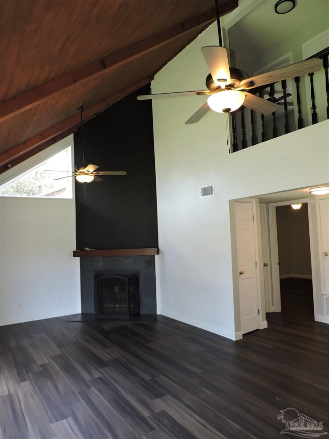 Building Photo - 7674 Old Hickory Dr