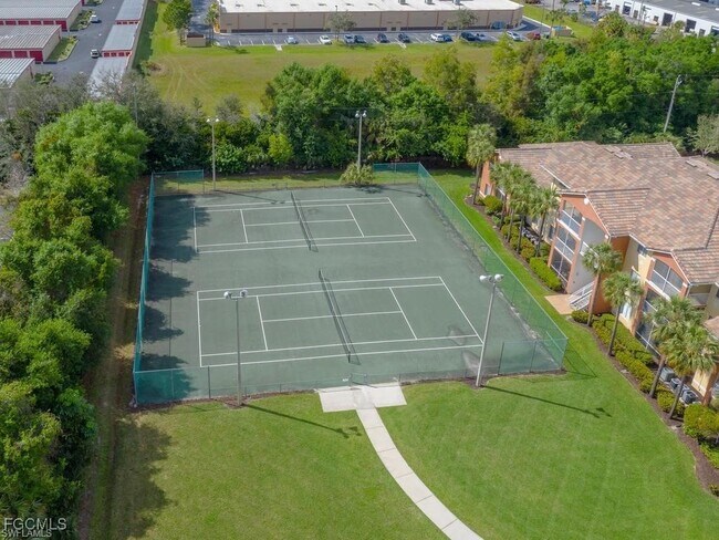 Building Photo - 6300 Aragon Way