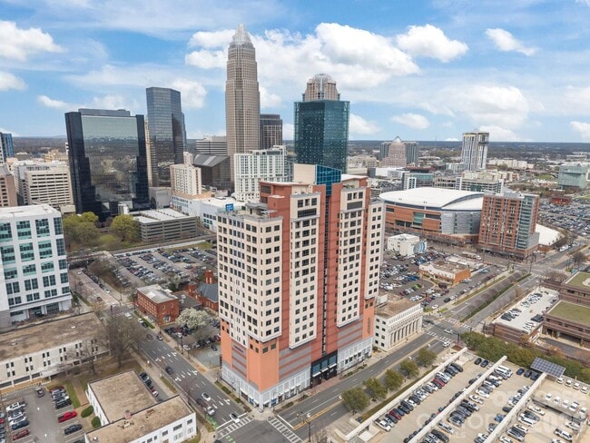 Building Photo - 222 S Caldwell St