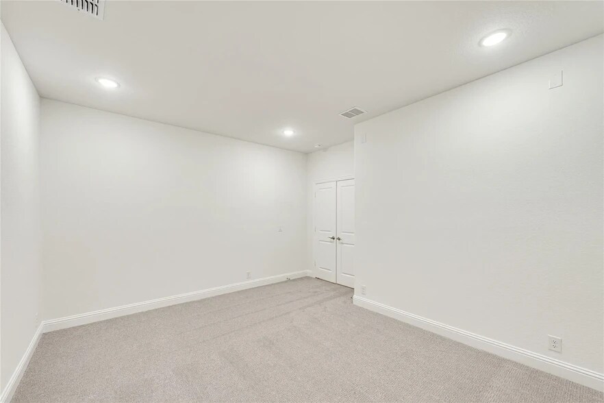 Building Photo - 2904 Emerald Trace Dr