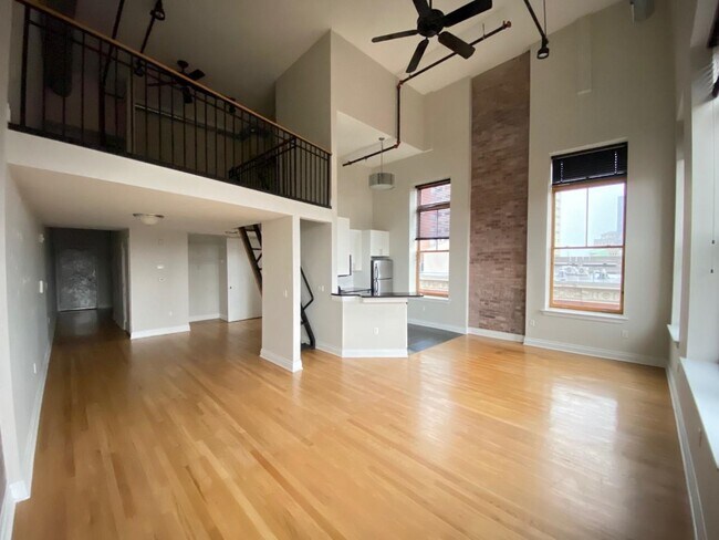 Building Photo - 338 Grove St