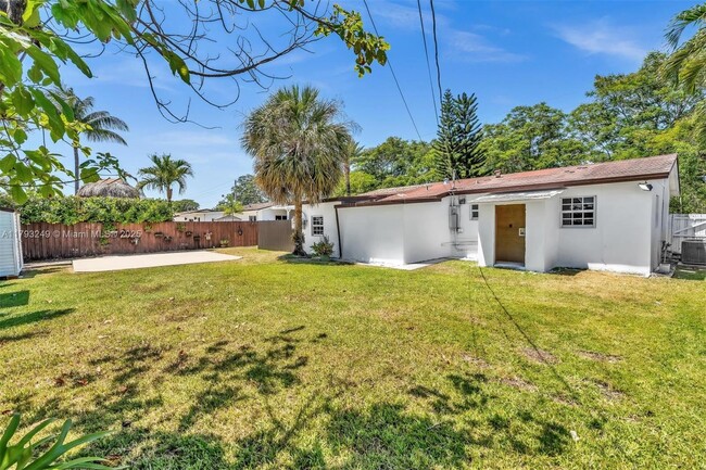 Building Photo - 11790 SW 34th St