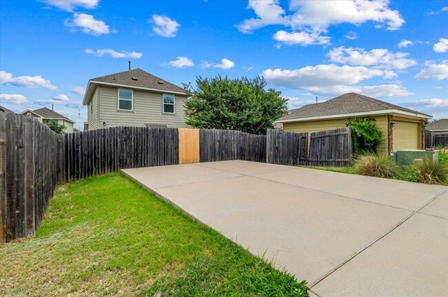 Building Photo - 163 Wainscot Oak Wy